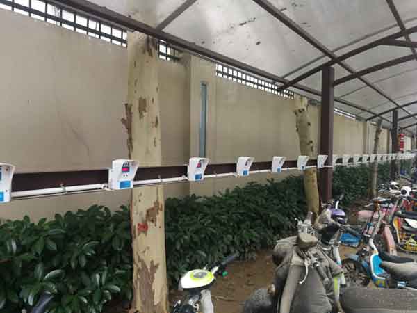 小區電動車充電站的工作原理
