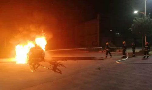 電動車充電過程中為什麼突然起火？